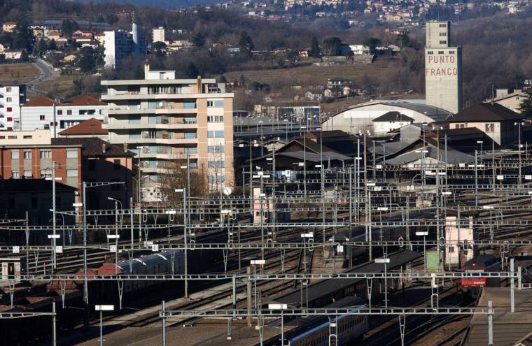 punto-franco-chiasso-2005-tp